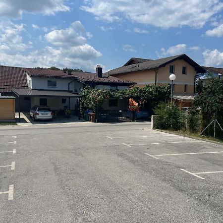 Room Oaza Miru Máribor Exterior foto