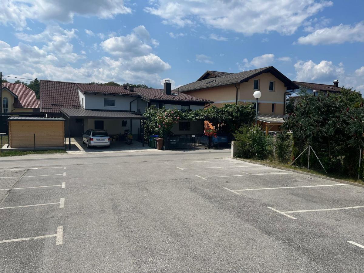 Room Oaza Miru Máribor Exterior foto